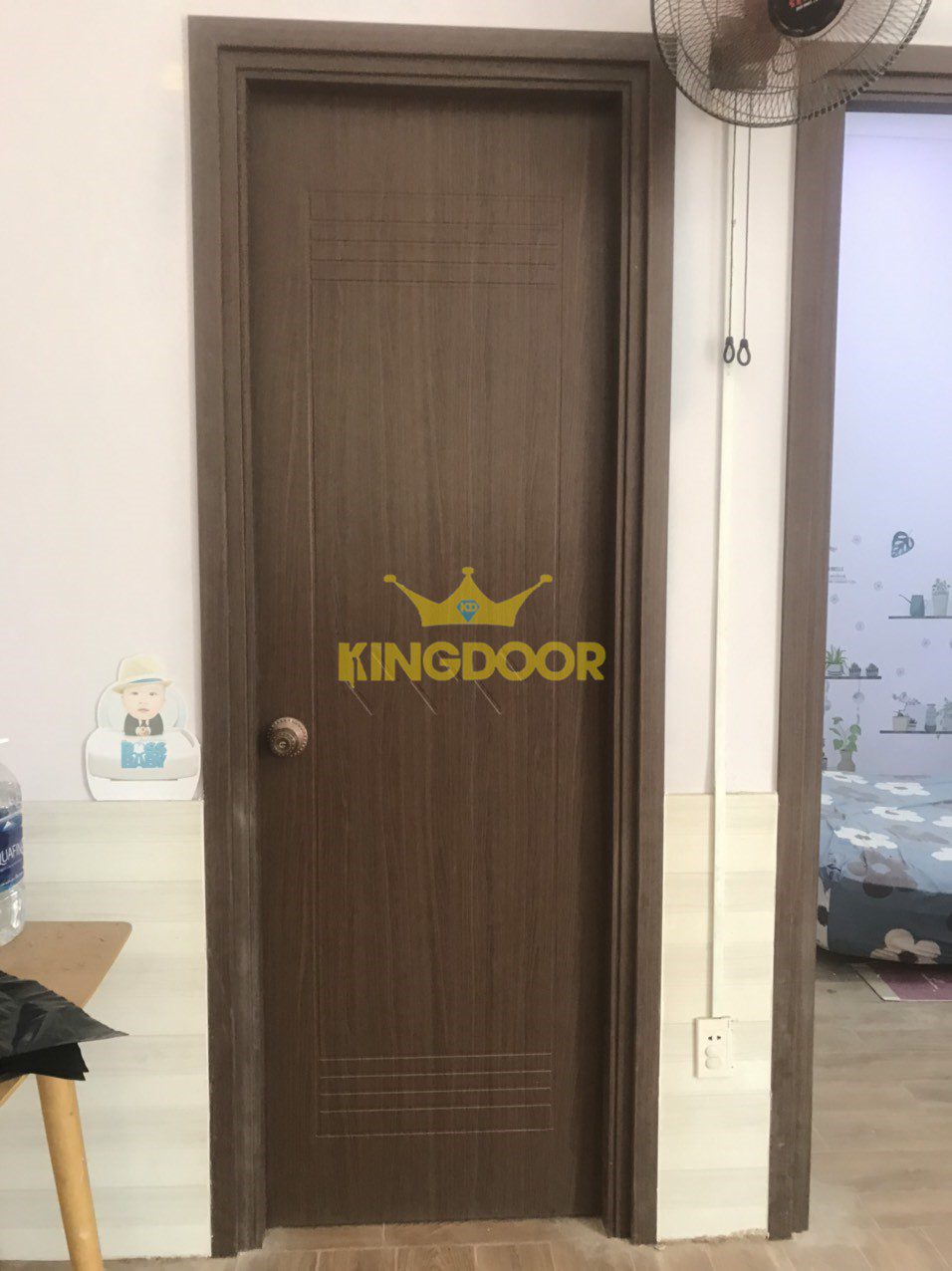 Cửa Nhựa Composite Tại TPHCM