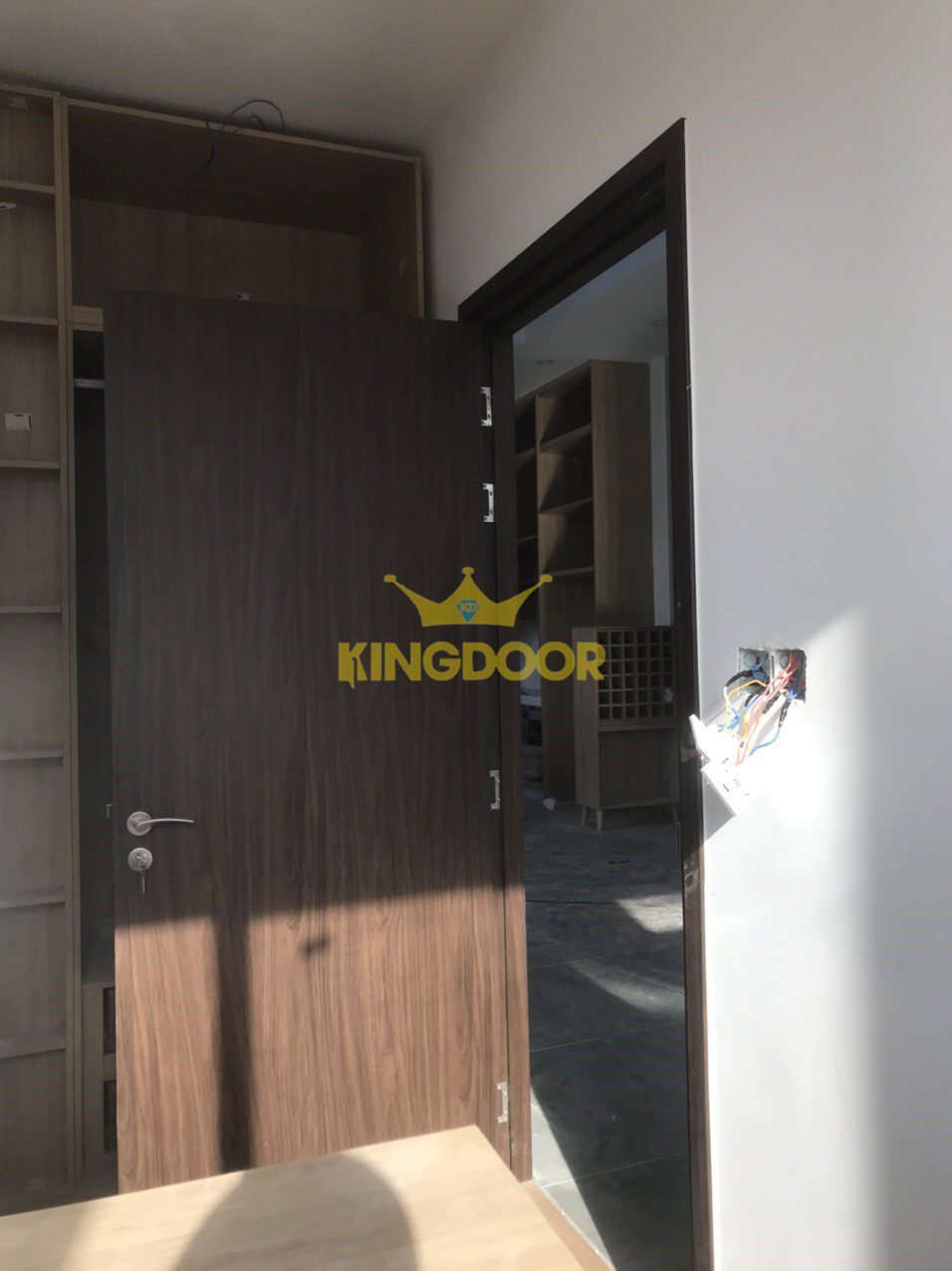 Cửa Nhựa Composite Tại TPHCM