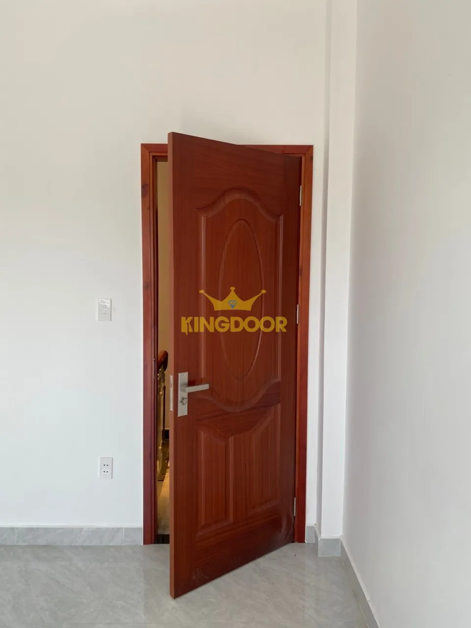 Cửa Gỗ Công Nghiệp tại Tân An