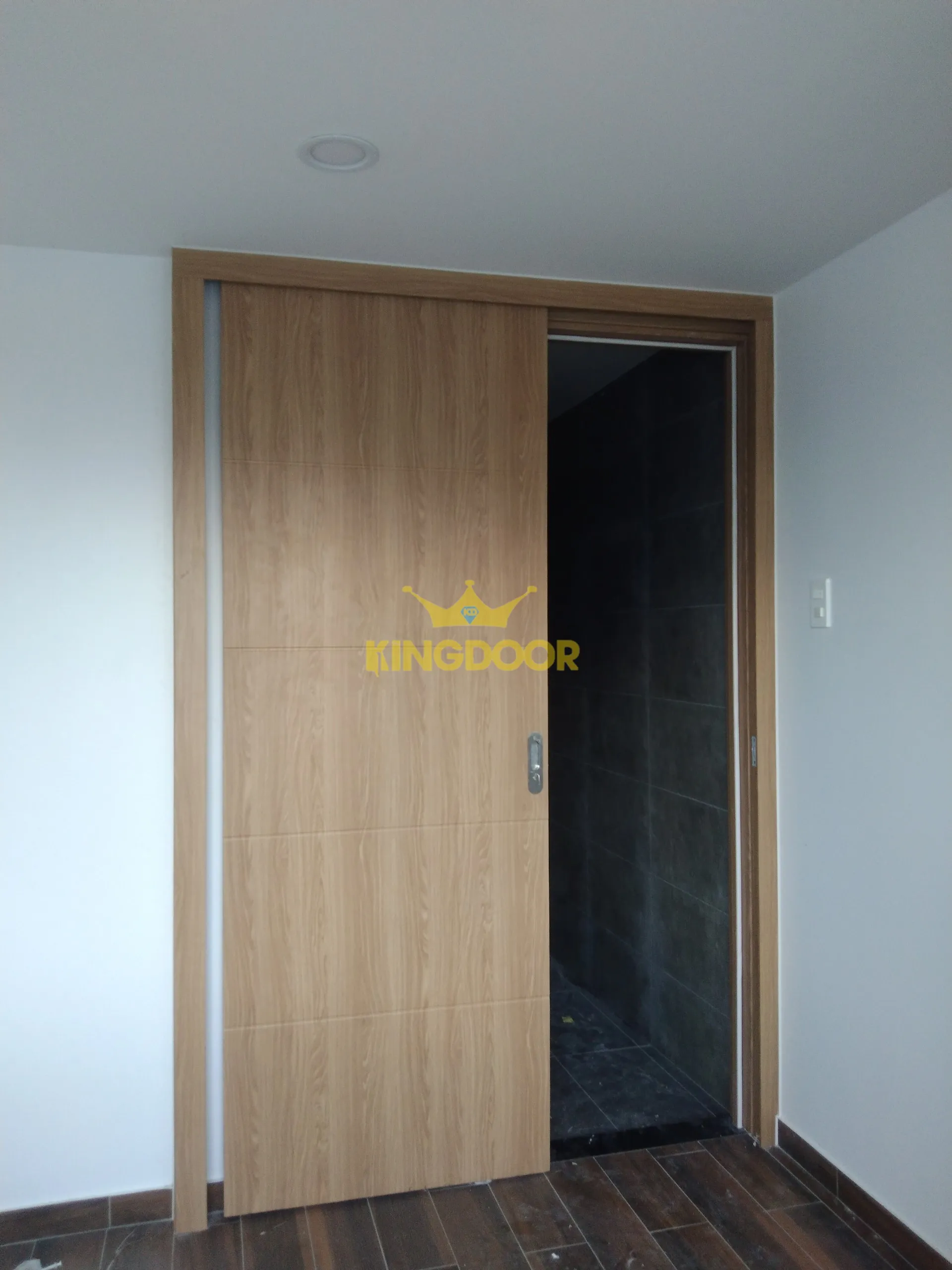 Cửa Lùa Nhựa Composite tại Tây Ninh
